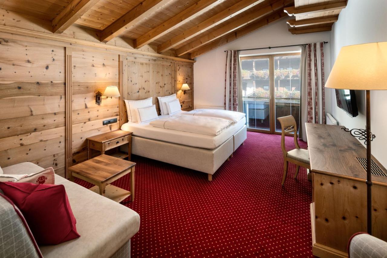 Der Boeglerhof - Pure Nature Spa Resort Alpbach Oda fotoğraf